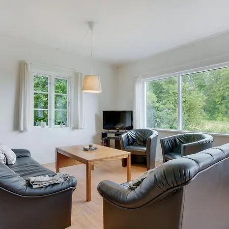 Dom wakacyjny Rosa - 300m From The Sea By Interhome
